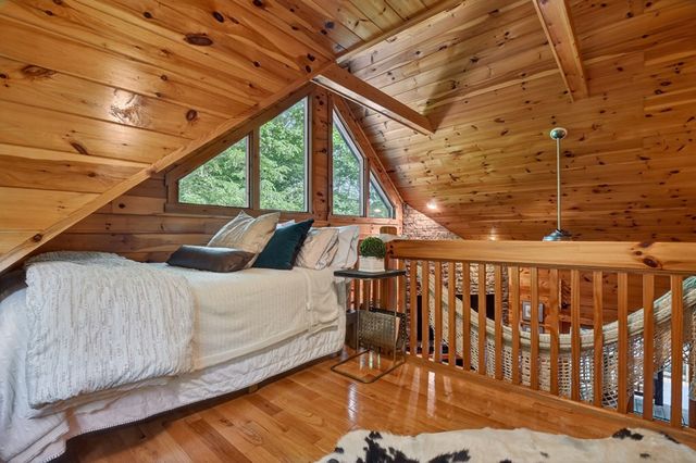 658 Navaho Way, Ellijay, GA 30540