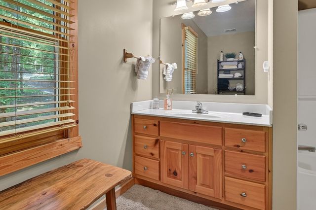 658 Navaho Way, Ellijay, GA 30540