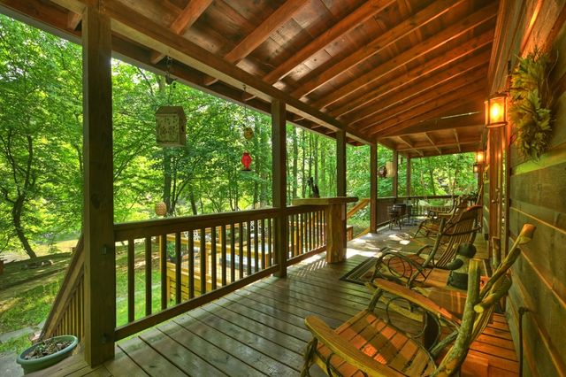 658 Navaho Way, Ellijay, GA 30540