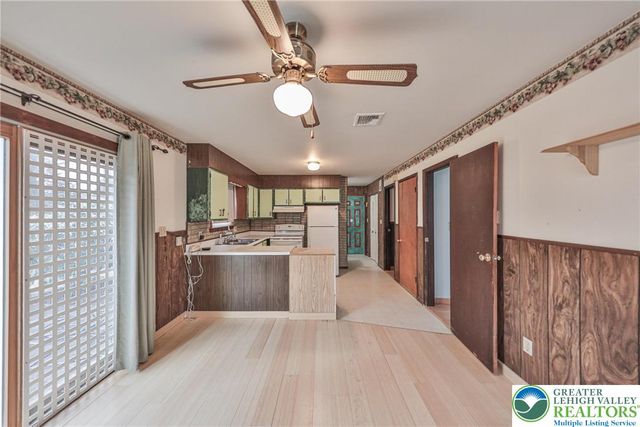 4745 Bayard Street, Bethlehem Twp, PA 18045