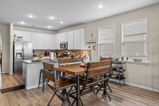 10330 LUNEVILLE LN, Schertz, TX 78154