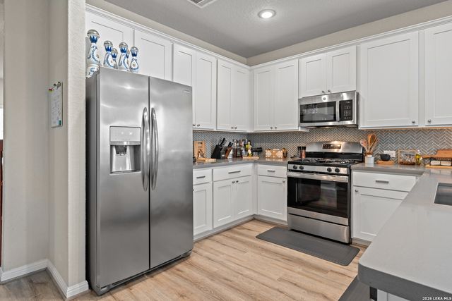 10330 LUNEVILLE LN, Schertz, TX 78154