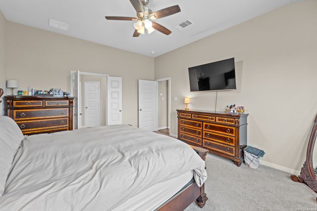 10330 LUNEVILLE LN, Schertz, TX 78154