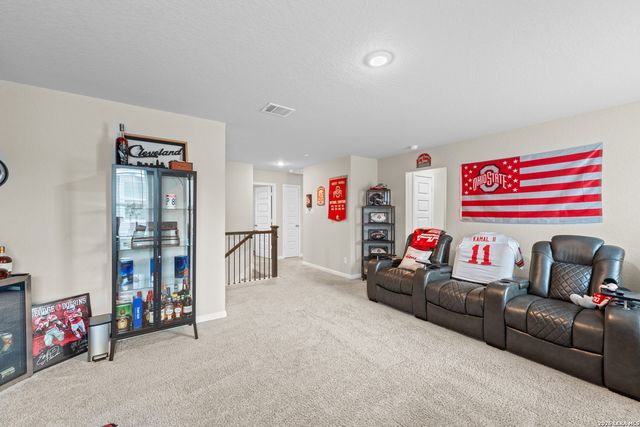10330 LUNEVILLE LN, Schertz, TX 78154