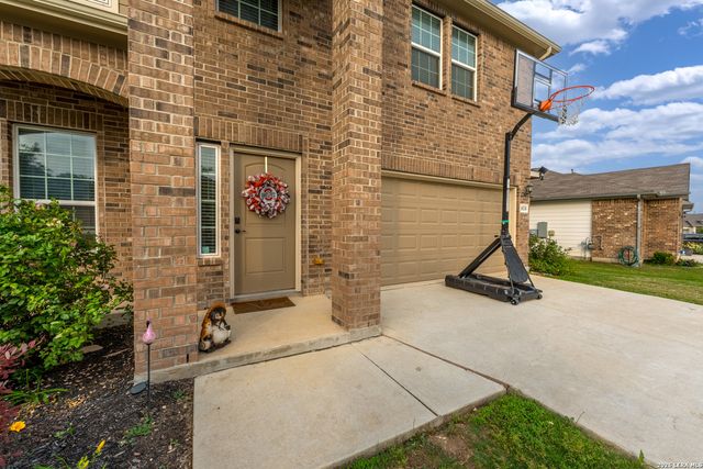 10330 LUNEVILLE LN, Schertz, TX 78154