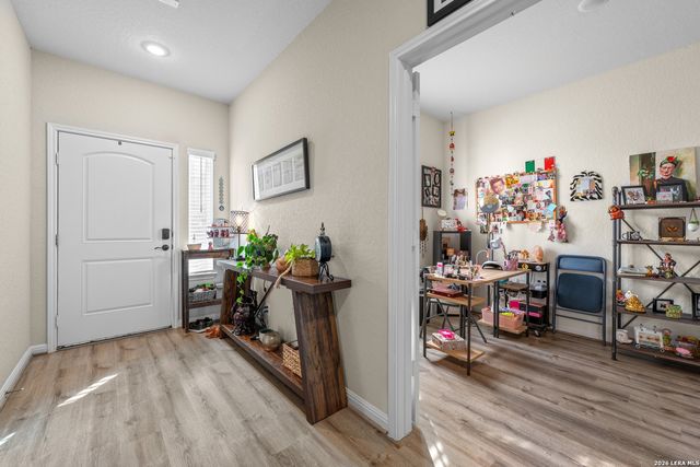10330 LUNEVILLE LN, Schertz, TX 78154