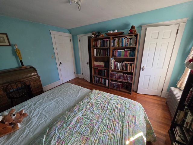 54 Grant Avenue, Somerset, MA 02726