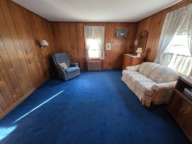 54 Grant Avenue, Somerset, MA 02726