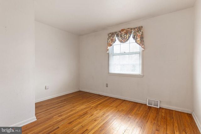 410 WOODLAWN AVE, Newark, DE 19711