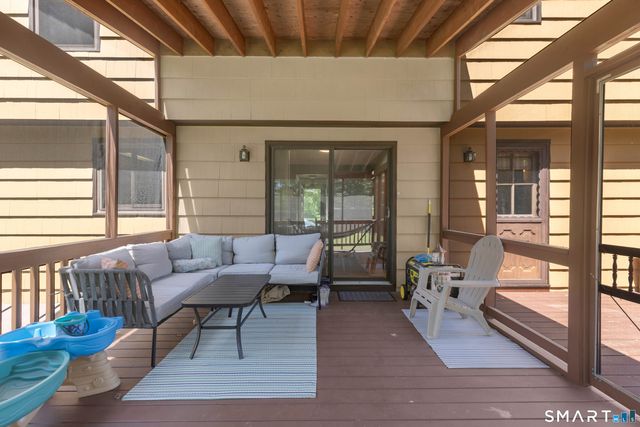 86 Carriage Way, Windsor, CT 06095