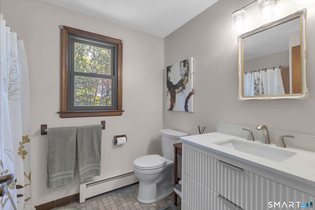 86 Carriage Way, Windsor, CT 06095