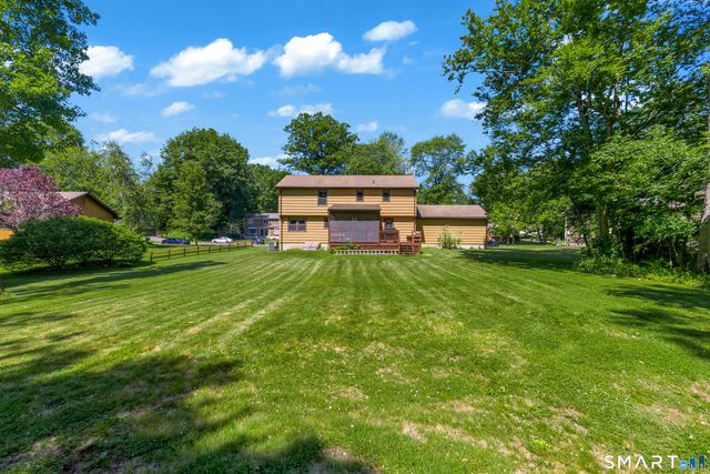 86 Carriage Way, Windsor, CT 06095