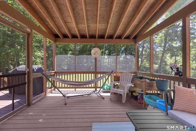 86 Carriage Way, Windsor, CT 06095