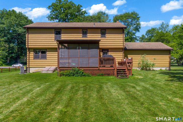 86 Carriage Way, Windsor, CT 06095