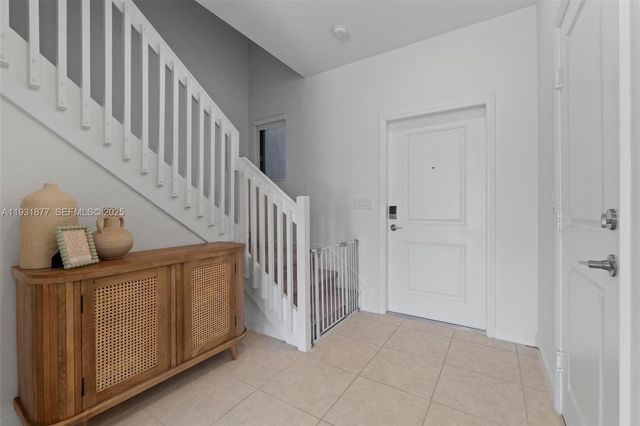 20544 NE 5th Pl 0, Miami, FL 33179