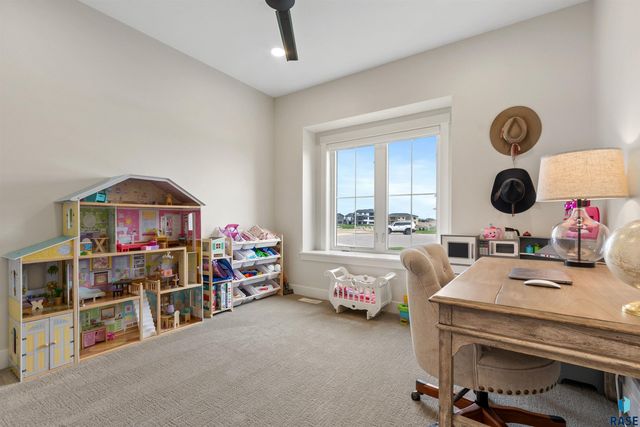 2705 N Pickerel Cir Circle, Tea, SD 57064