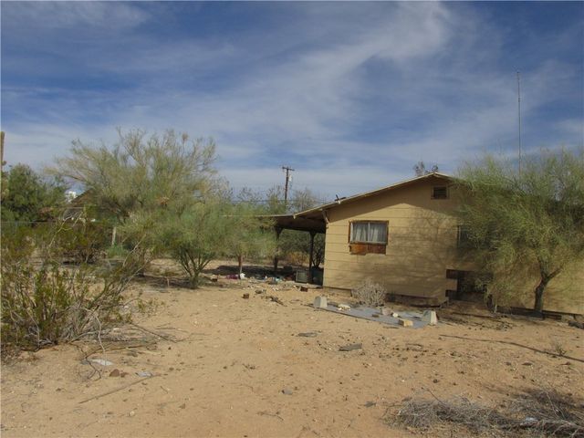 3815 1st Avenue, Yucca, AZ 86438