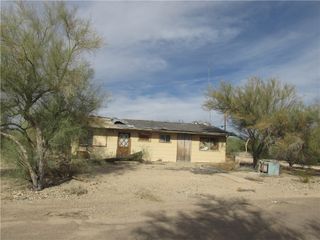 3815 1st Avenue, Yucca, AZ 86438