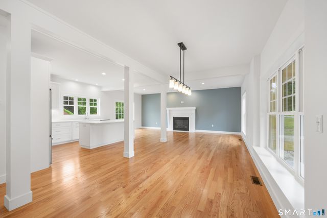 558 Lazy Lane, Southington, CT 06489