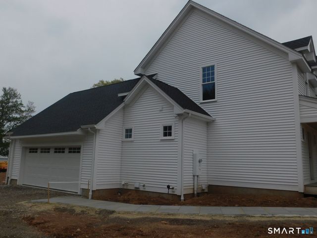558 Lazy Lane, Southington, CT 06489