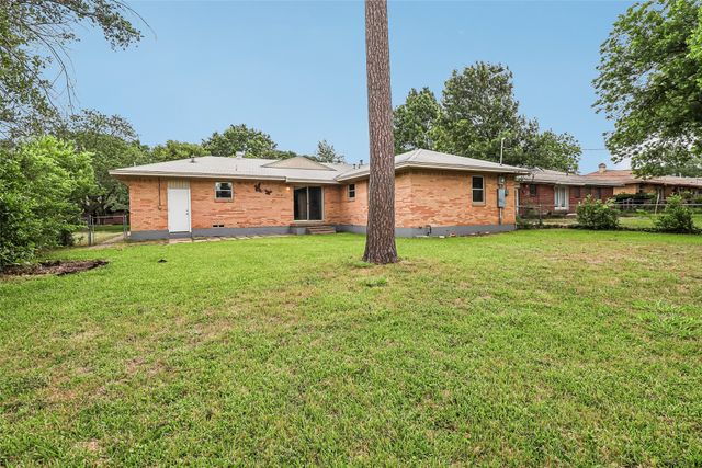 318 Harman Street, Duncanville, TX 75116