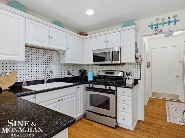 44619 Patricia Dr Drive, Sterling Heights, MI 48314