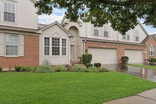 2835 Waterfront Avenue, Algonquin, IL 60102