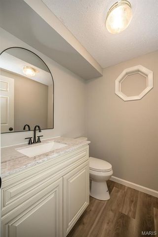 512 Brookneal Drive, St Charles, MO 63304