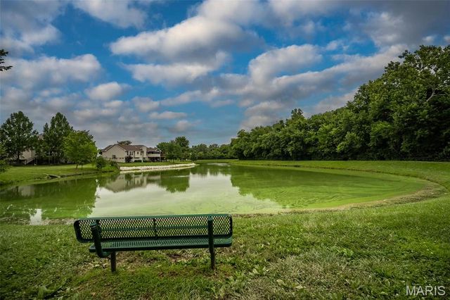 512 Brookneal Drive, St Charles, MO 63304