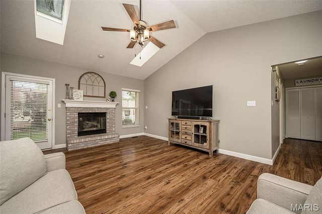 512 Brookneal Drive, St Charles, MO 63304