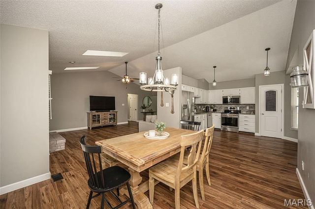 512 Brookneal Drive, St Charles, MO 63304