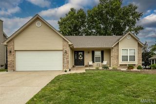 512 Brookneal Drive, St Charles, MO 63304