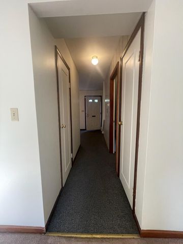 141 Beacon Run W, 26E, Columbus, OH 43228