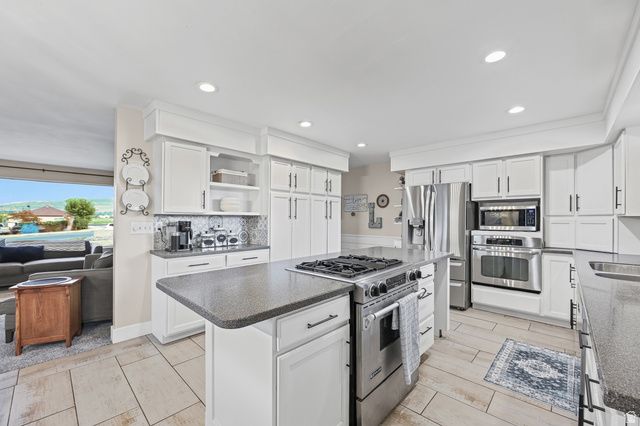 13370 S TRESTLE LN, Riverton, UT 84065