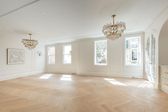 54 Church Street, Charleston, SC 29401