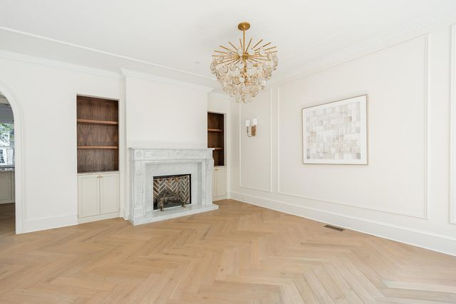 54 Church Street, Charleston, SC 29401