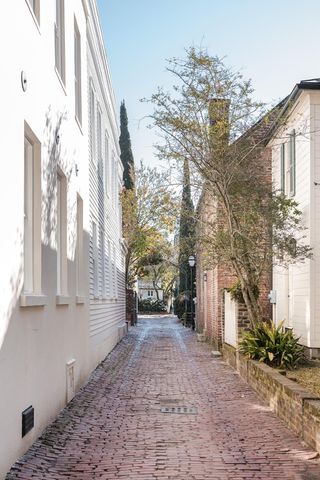 54 Church Street, Charleston, SC 29401