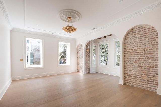 54 Church Street, Charleston, SC 29401