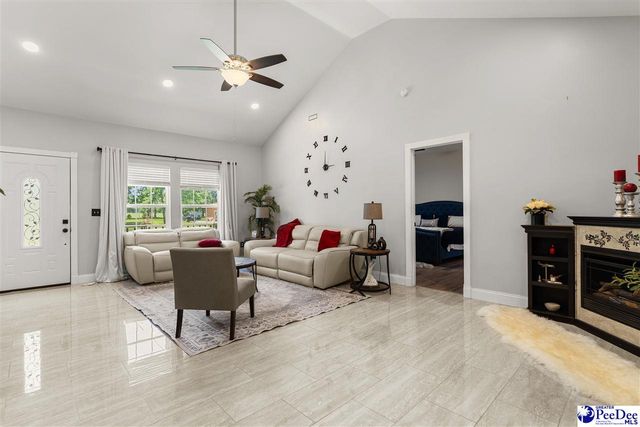 2621 Independence St, Hartsville, SC 29550