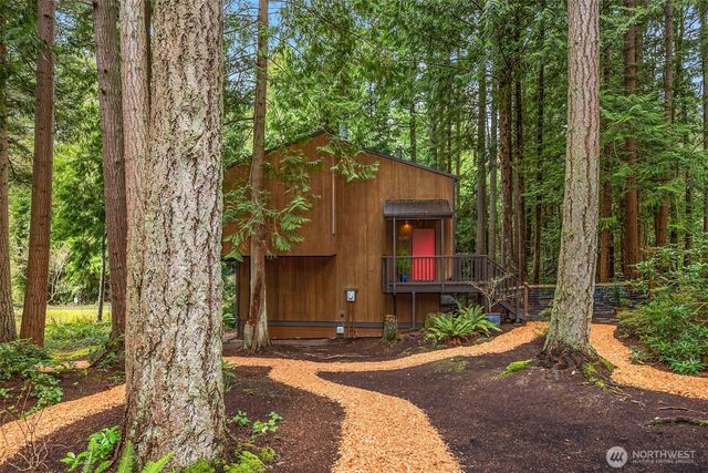 8240 NE Baker Hill Road, Bainbridge Island, WA 98110