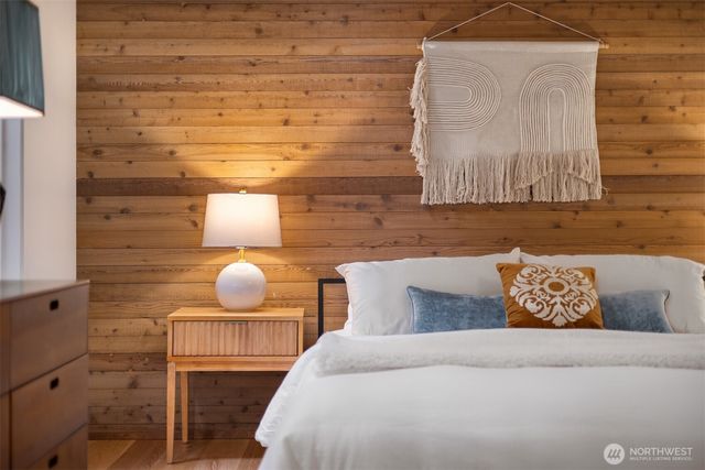 8240 NE Baker Hill Road, Bainbridge Island, WA 98110