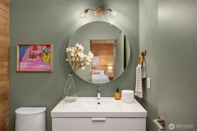 8240 NE Baker Hill Road, Bainbridge Island, WA 98110