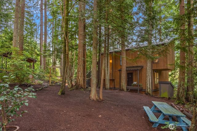 8240 NE Baker Hill Road, Bainbridge Island, WA 98110