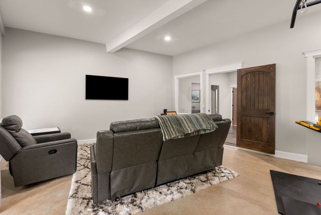 7362 Walker Rd, Fairview, TN 37062