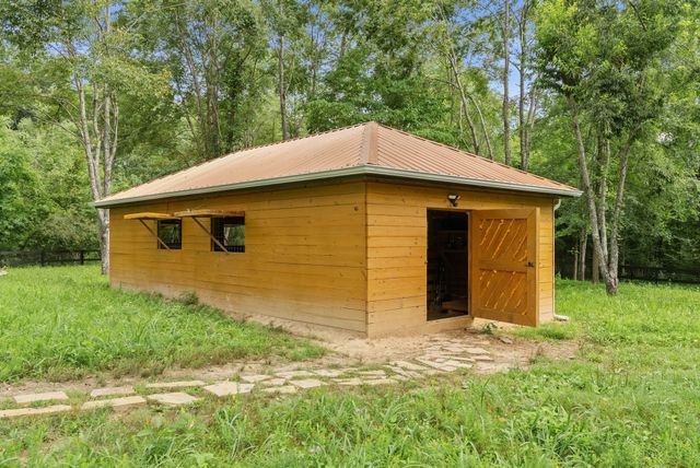 7362 Walker Rd, Fairview, TN 37062
