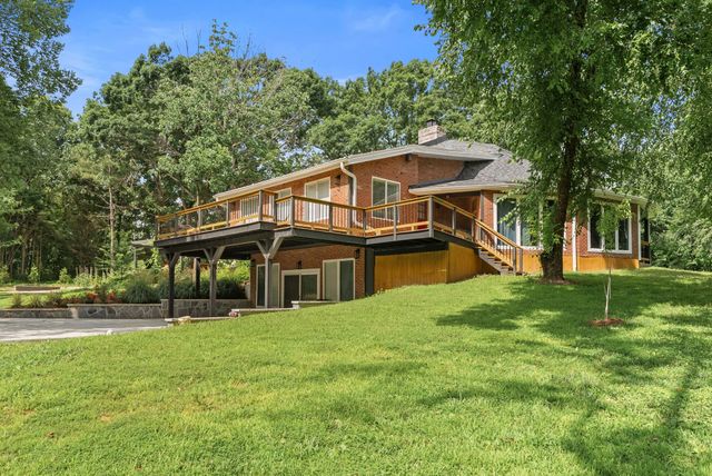 7362 Walker Rd, Fairview, TN 37062