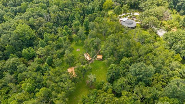 7362 Walker Rd, Fairview, TN 37062