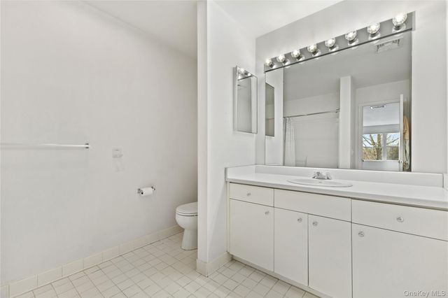 10 Guilford Circle, Goldens Bridge, NY 10526