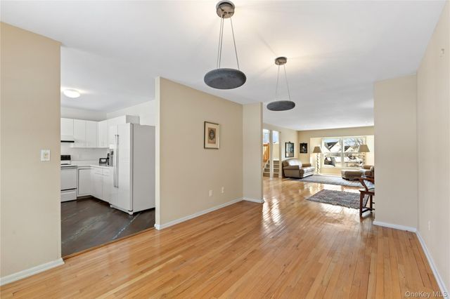 10 Guilford Circle, Goldens Bridge, NY 10526