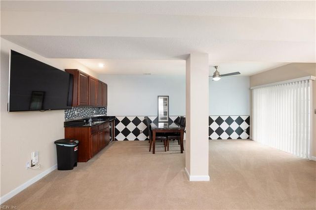 2099 Piedmont RD, Suffolk, VA 23435